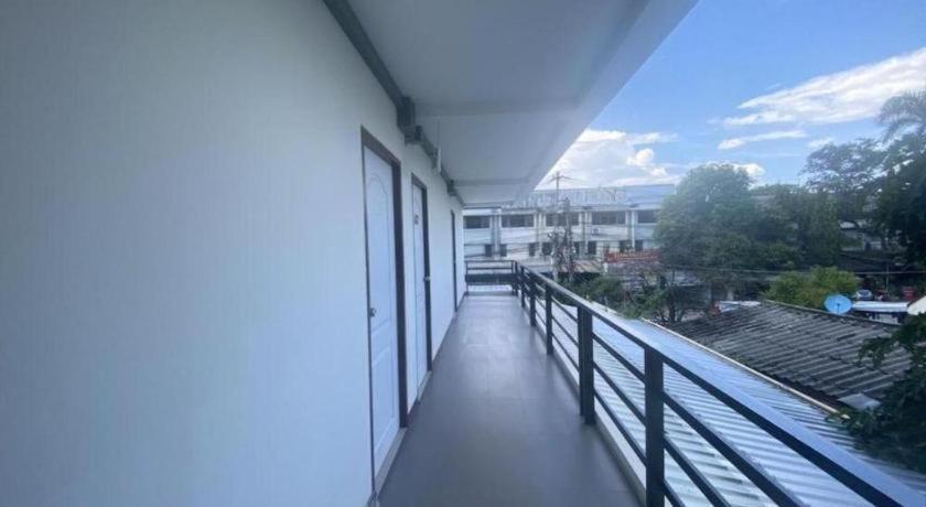 Oyo 1135 Triple A Residence Chiang Mai Ngoại thất bức ảnh