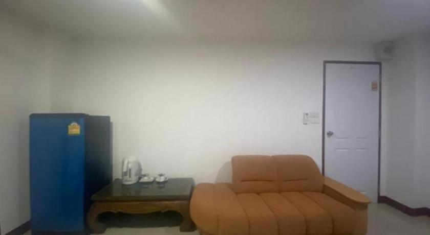 Oyo 1135 Triple A Residence Chiang Mai Ngoại thất bức ảnh